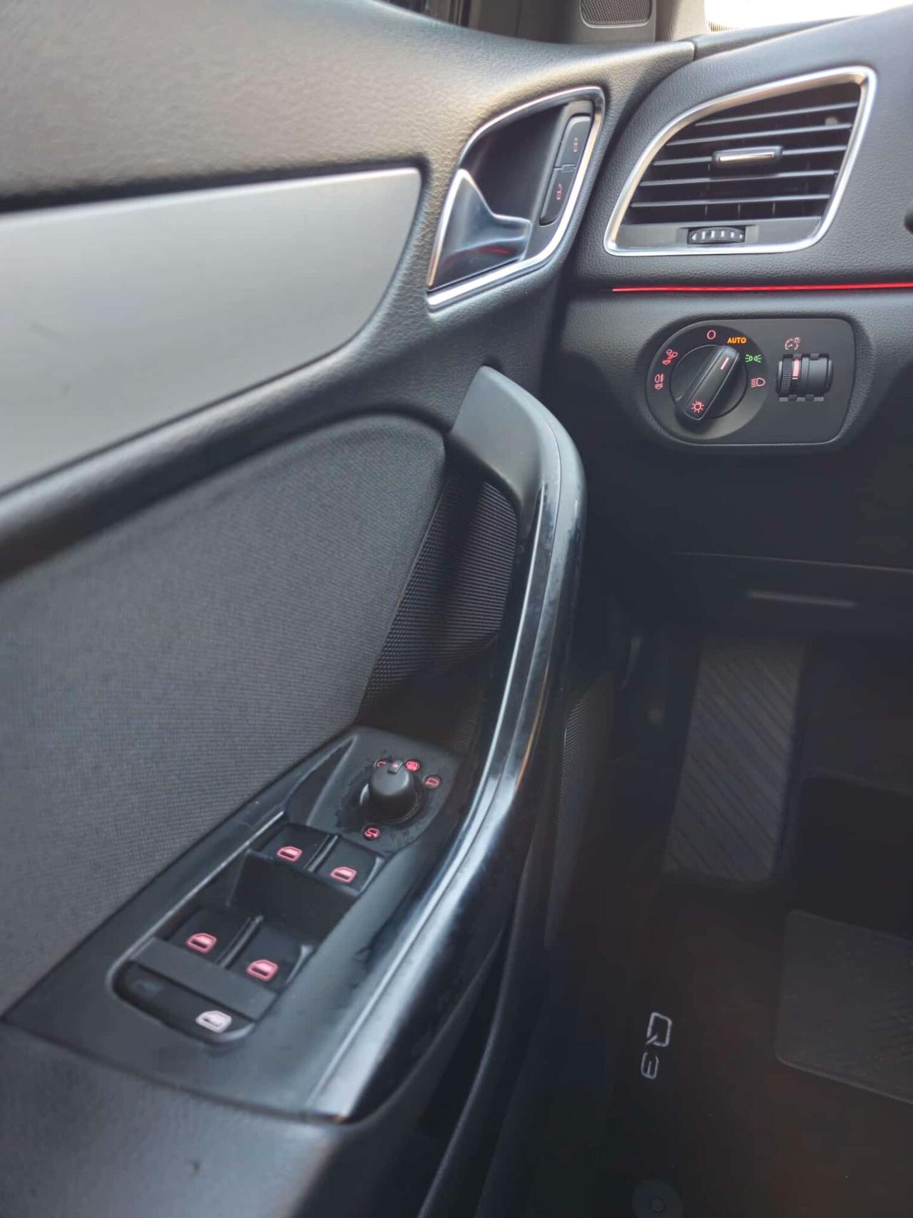 Audi Q3 2.0 TDI 150 CV quattro S tronic Sport