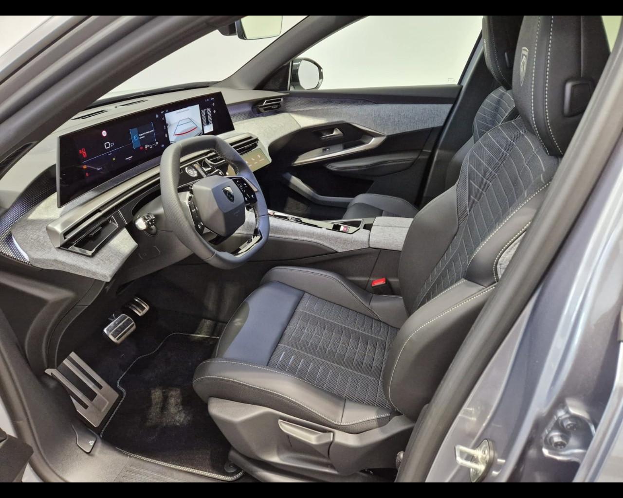 PEUGEOT 3008 1.2 hybrid GT 136cv e-dcs6