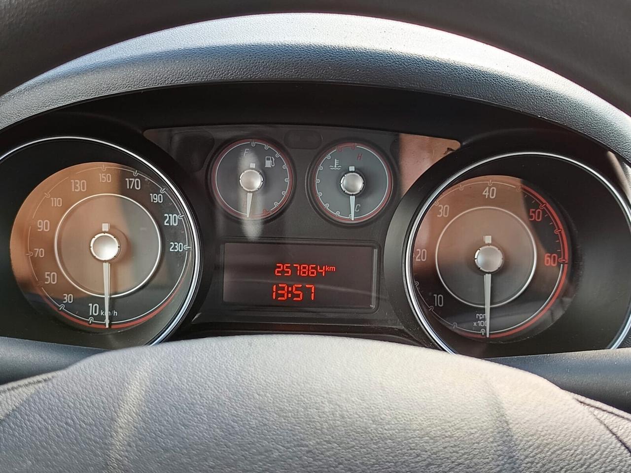 Fiat Punto 2017 - 1.3 MJT II Lb automobili