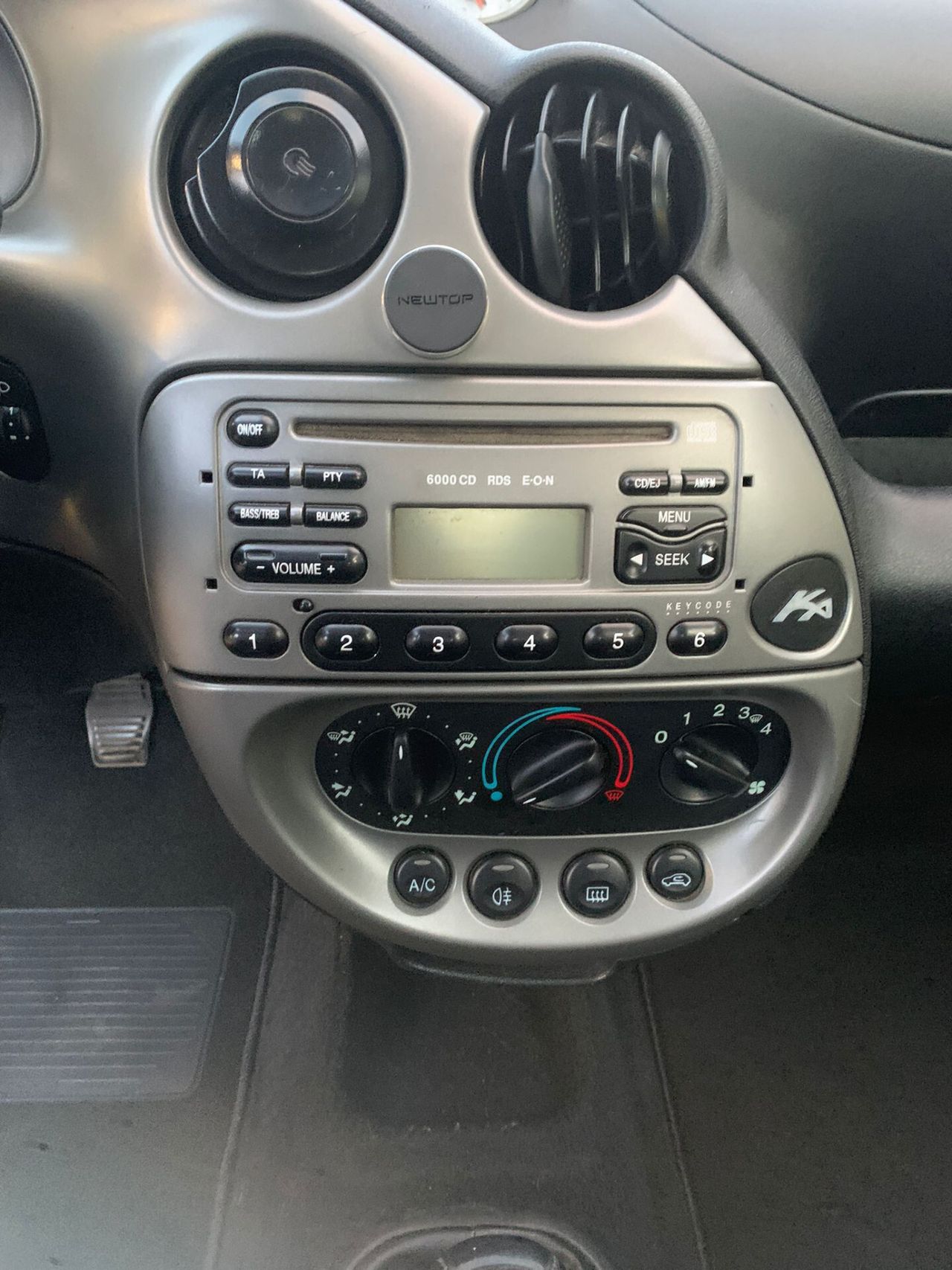 Ford Ka 2003 photo 4