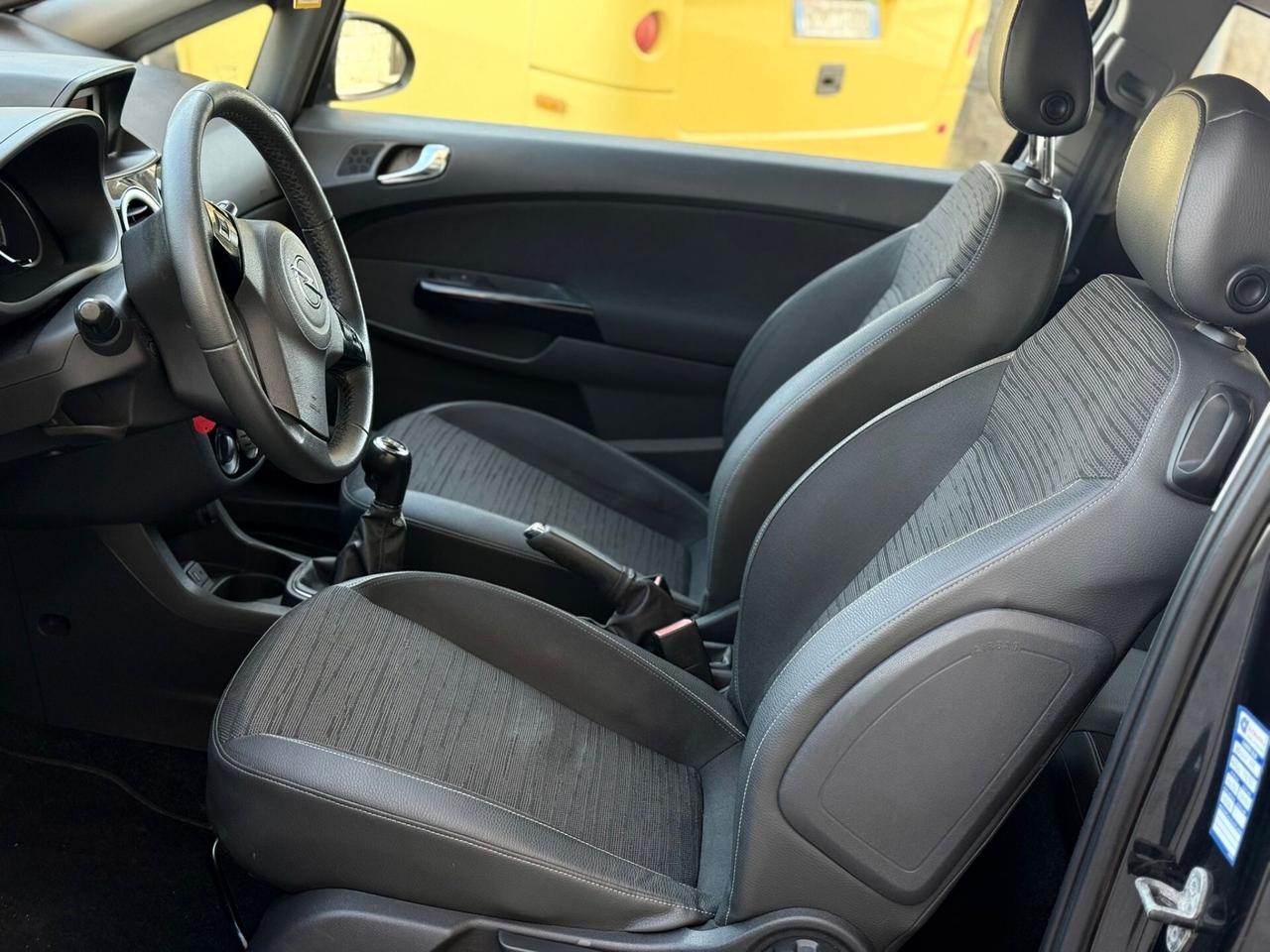 Opel Corsa 1.2 3 porte Edition