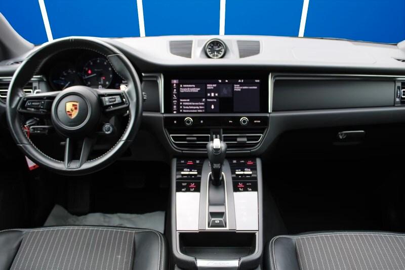 PORSCHE Macan 2.0 T
