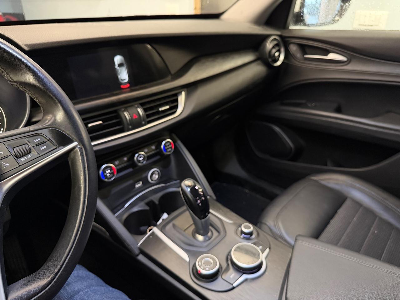 Stelvio 2.2 Turbodiesel 150 CV AT8 RWD Super