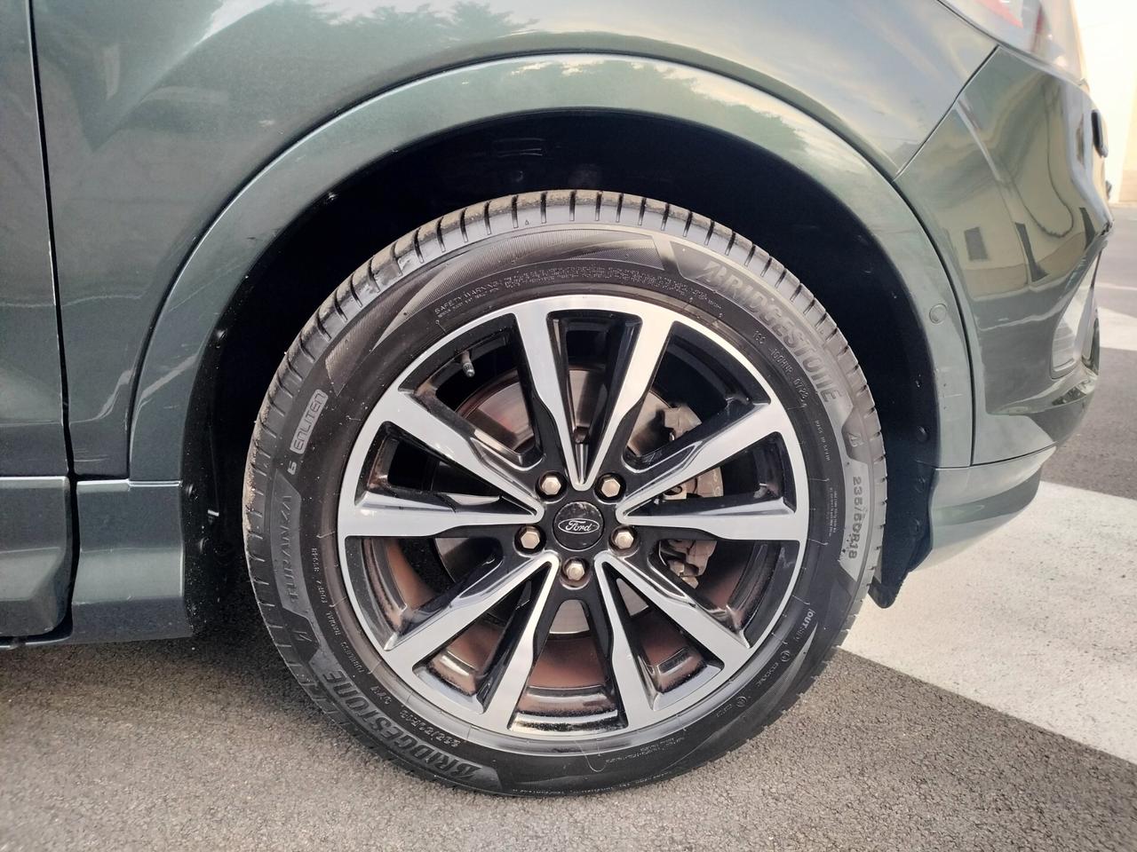 Ford Kuga 2.0 TDCI 150 CV S&S 4WD Powershift ST-Line