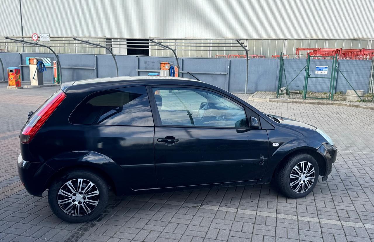 Ford Fiesta 1.2 Neopatentati (Su Appuntamento)