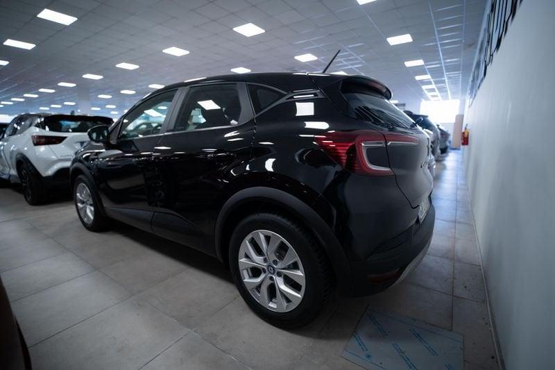 Renault Captur 1.6 E-Tech hybrid Business 145cv auto