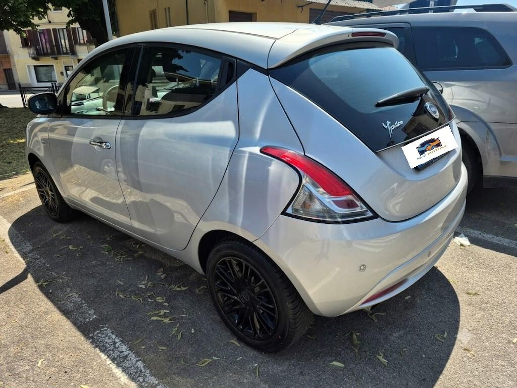 Lancia Ypsilon 1.2 69 CV 5 porte Elefantino Blu