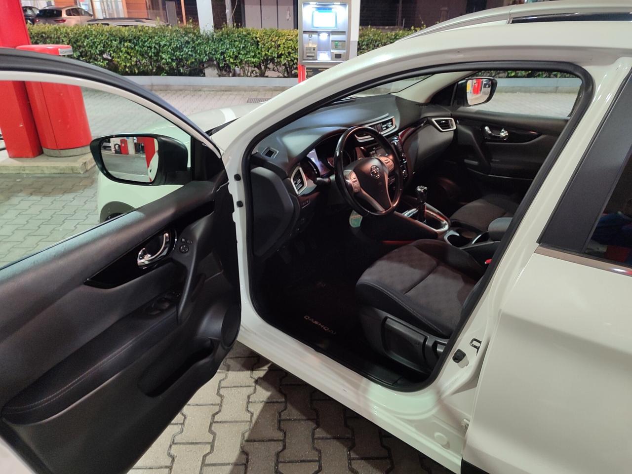 Nissan Qashqai 1.6 SOLO 60.000KM UNI PRO 2015 PROMO