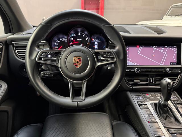PORSCHE Macan 2.0