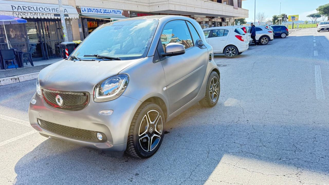 Smart ForTwo 90 0.9 Turbo twinamic Passion LED NAVI KAMERA PDC PAK SPORT BLUETOOTH PANORAMA BRACCIOLO