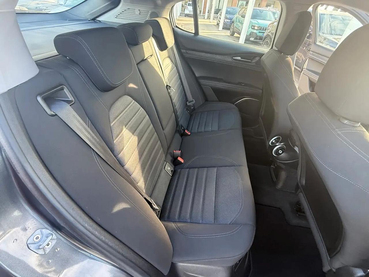 Alfa Romeo Stelvio 2.2 Turbodiesel 190 CV AT8 Q4 Business