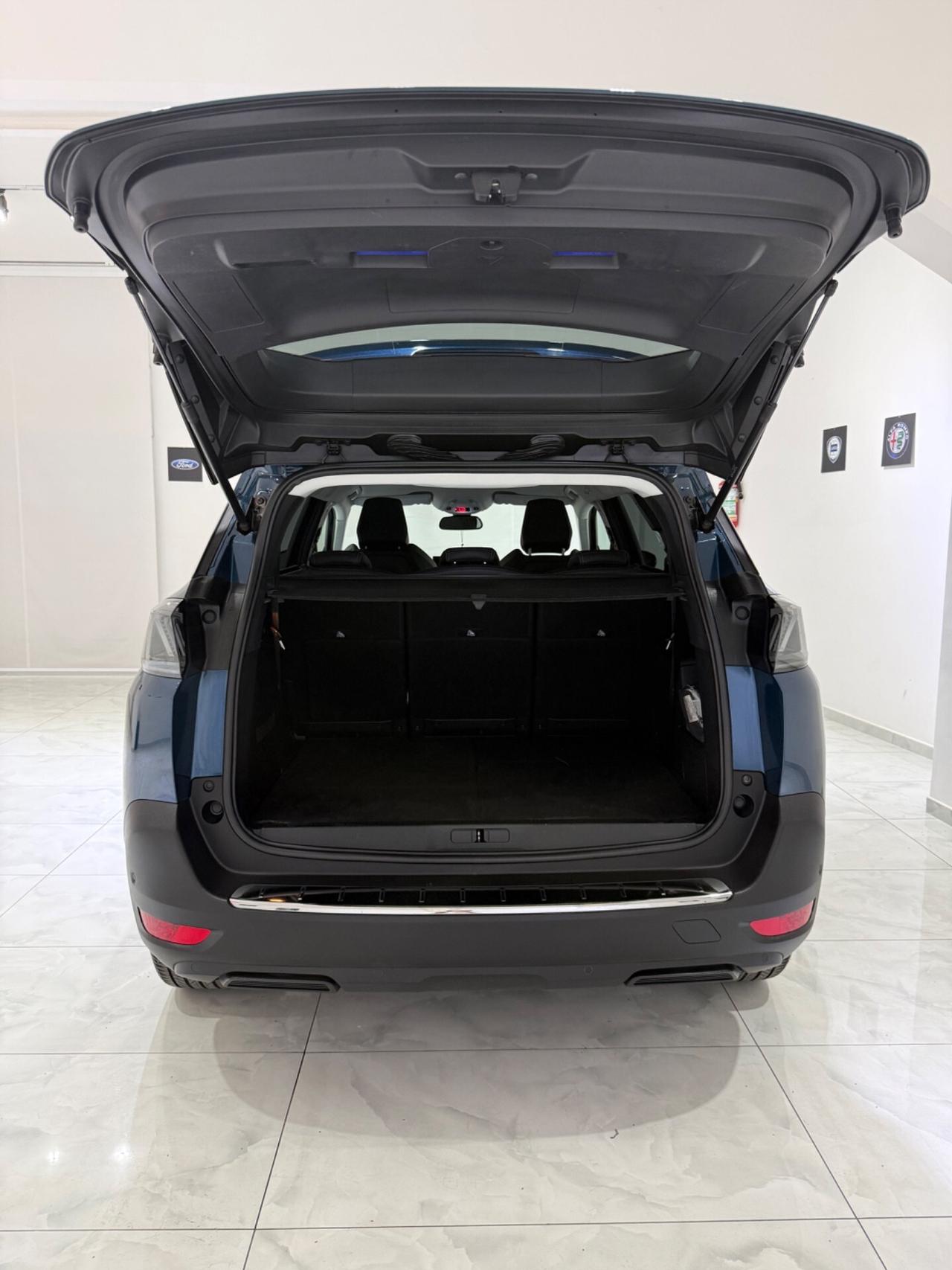 PEUGEOT 5008 ALLURE PACK UNICO PROPRIETARIO CON IVA ESPOSTA