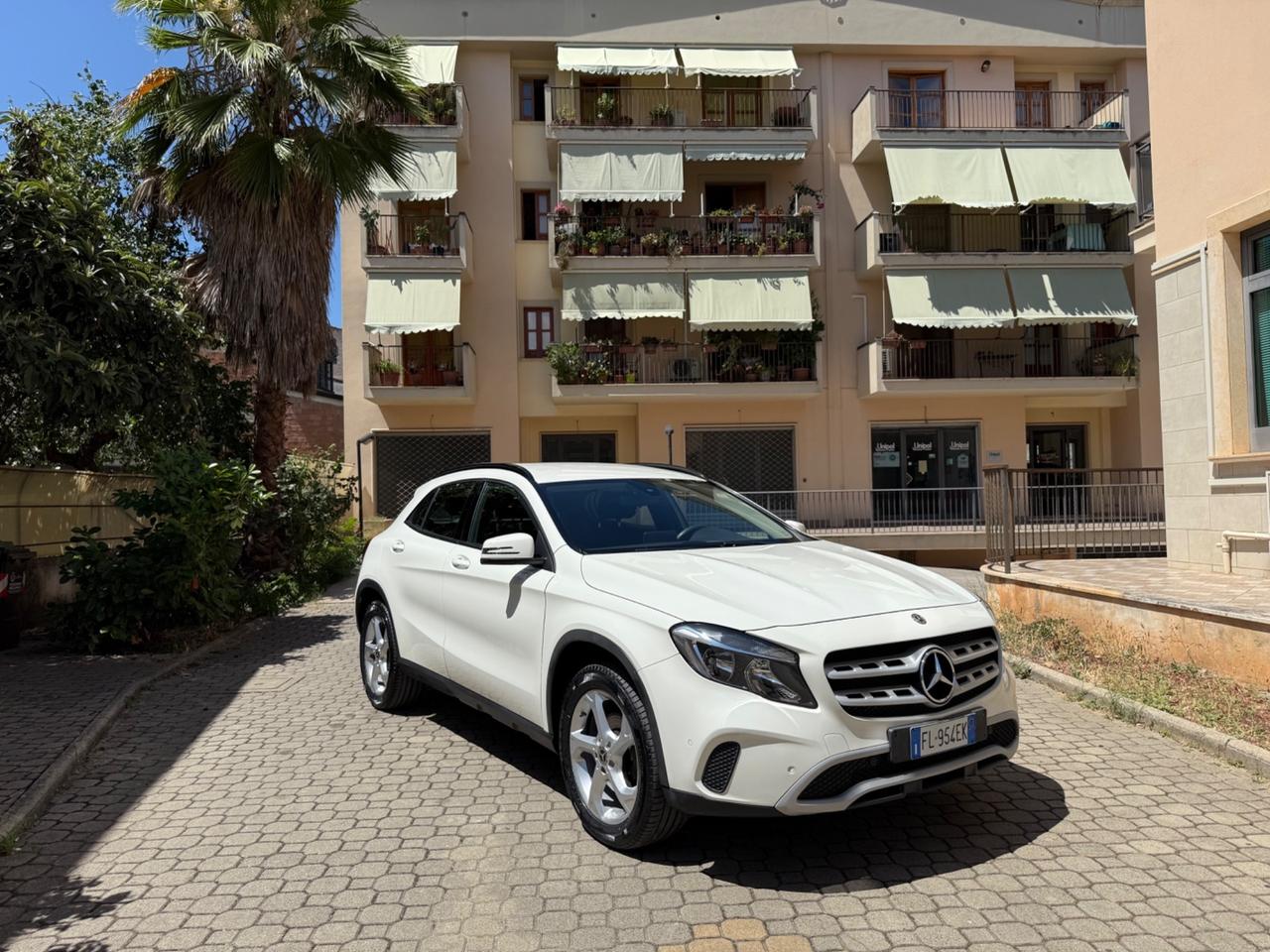 Mercedes-benz GLA 200 GLA 200 d Automatic Business