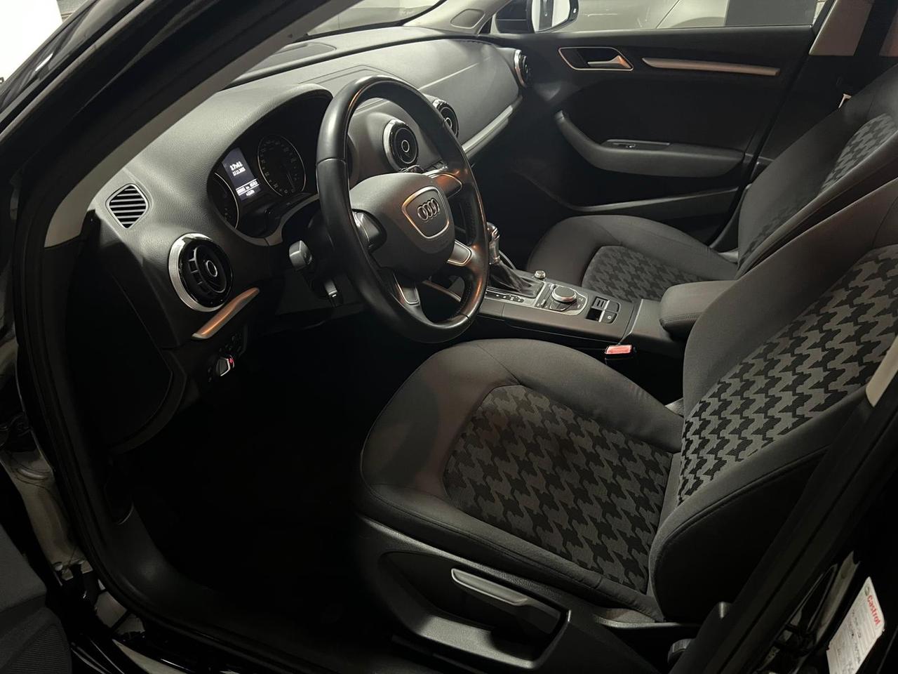 AUDI A3 SPB 2.0 TDI (150) Stronic Ambition 2015