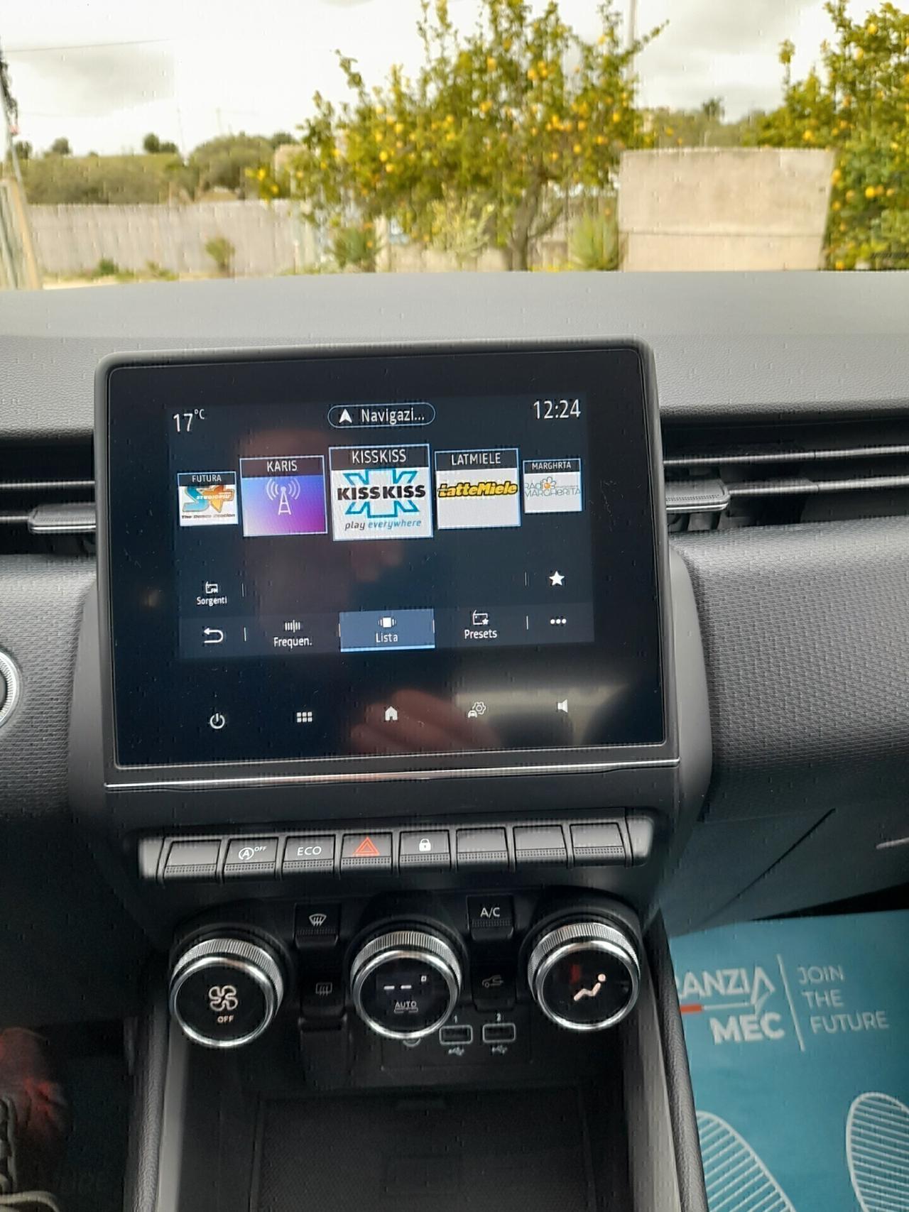 Renault Clio TCe 90 CV 5 porte Life anno 2021 NAVI