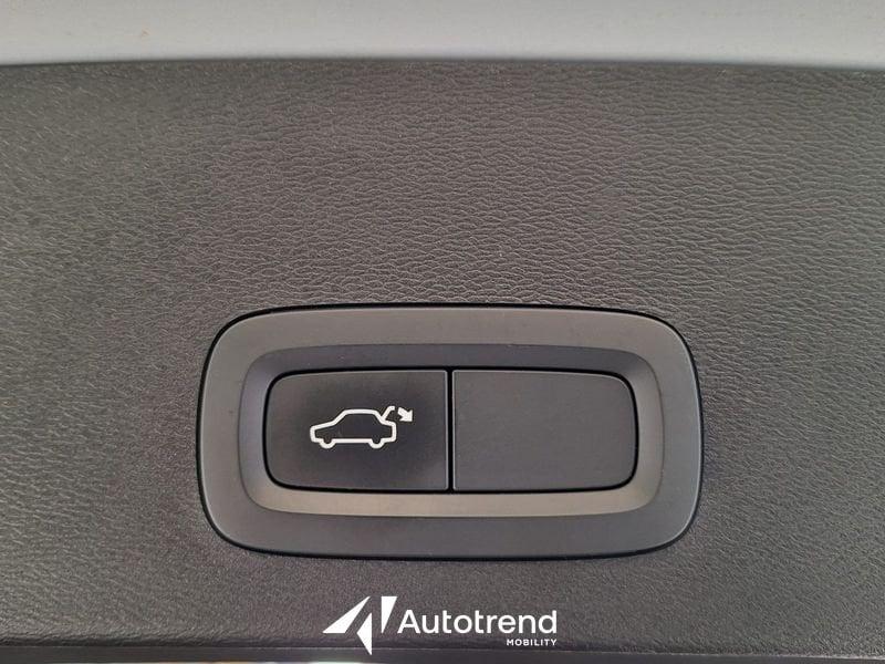 Volvo XC40 D3 150 CV AWD NAVI LED Business Plus