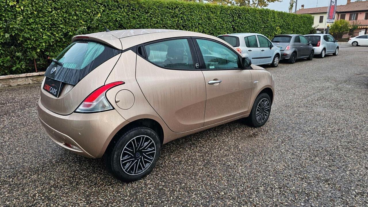 Lancia Ypsilon 0.9 TwinAir 5 porte Metano Ecochic Gold Neopatentati