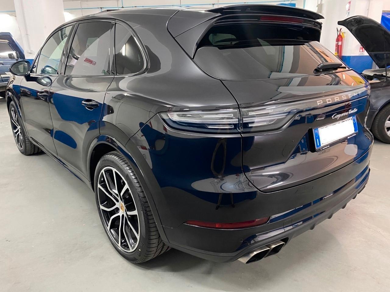 Porsche Cayenne 4.0 V8 Turbo