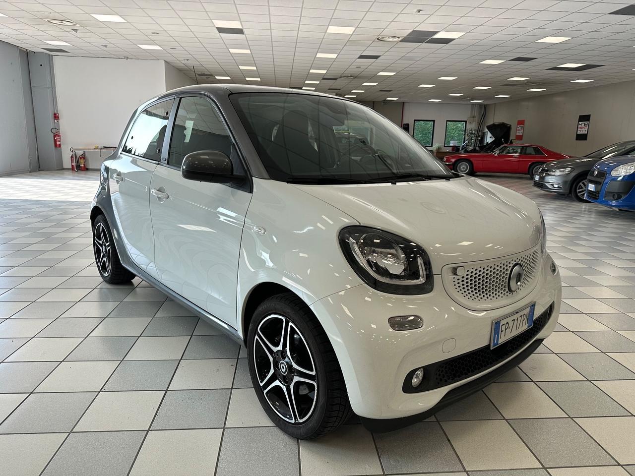 Smart ForFour 70 1.0 twinamic Brabus Style