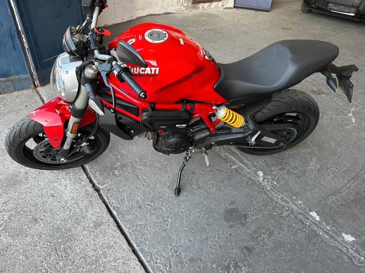 Ducati Monster 797