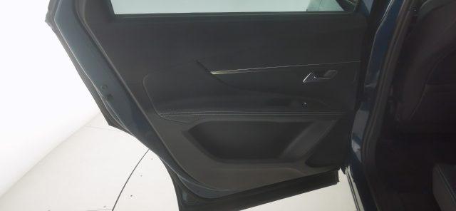 PEUGEOT 5008 BlueHDi 130 S&S Allure
