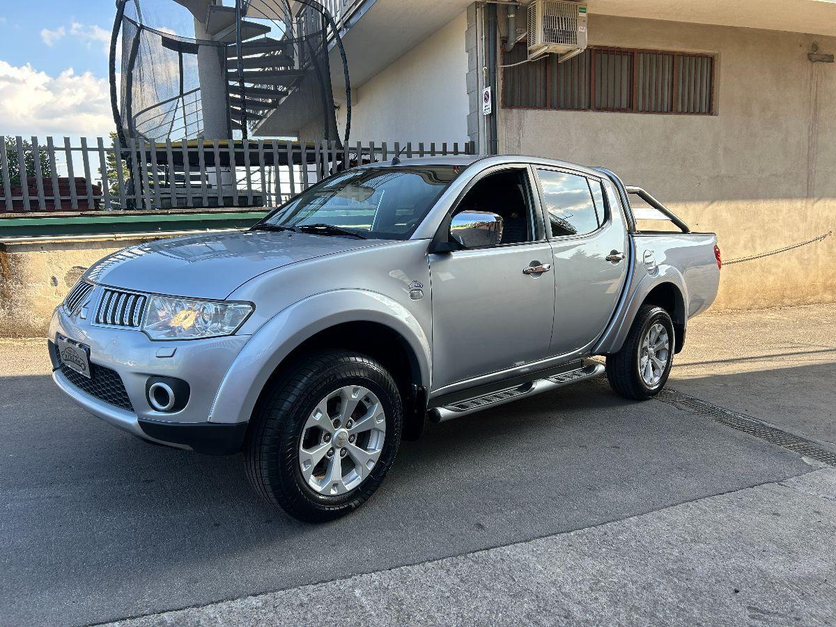 MITSUBISHI - L200 2.5 DI-D/178CV DC Intense Plus