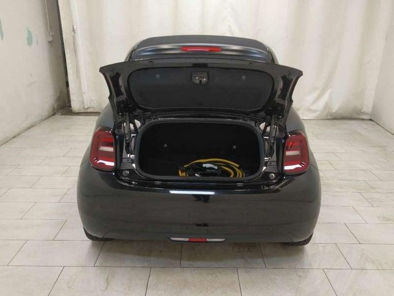 FIAT 500 500e Cabrio 42 kWh (Red)
