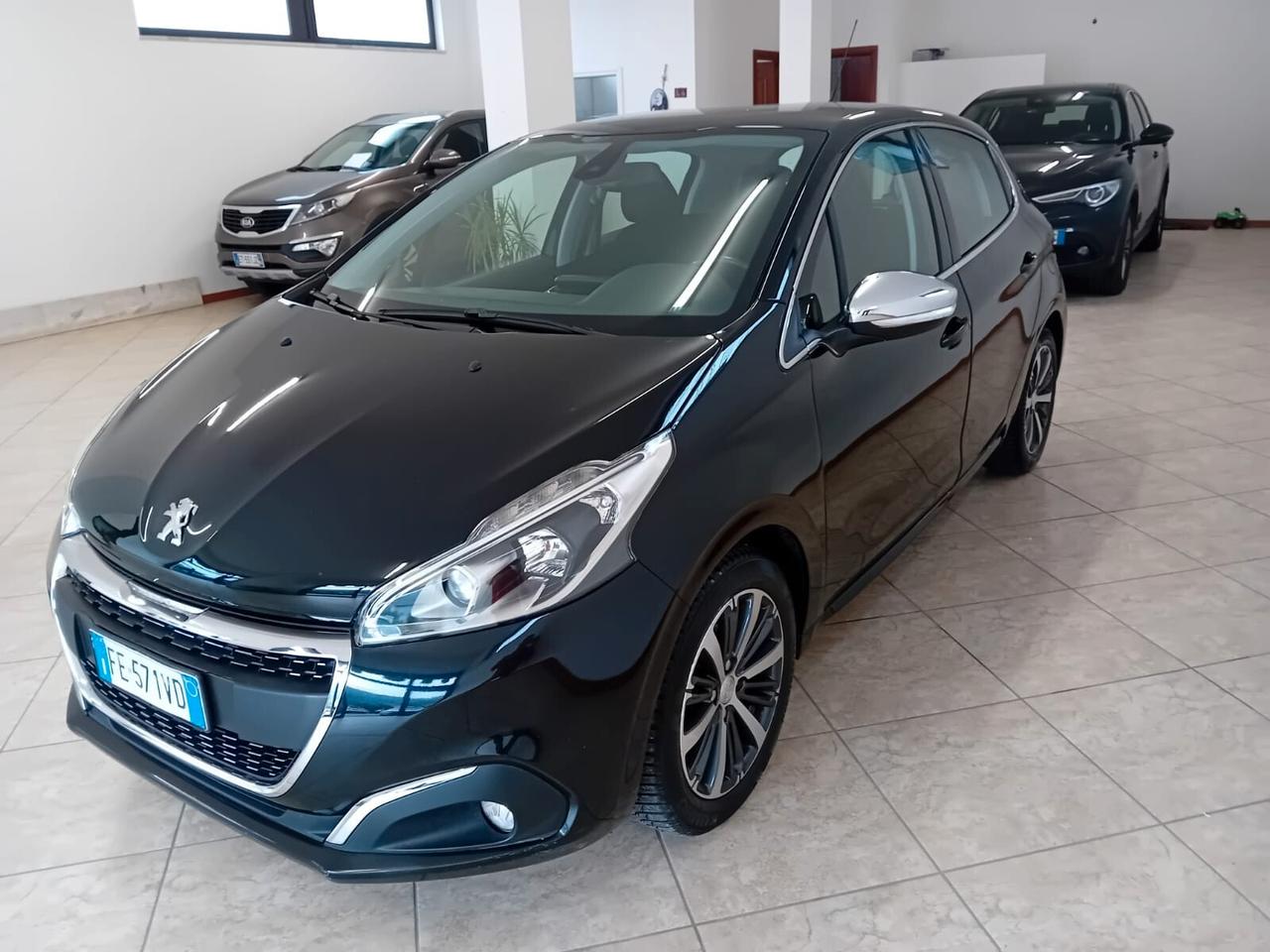 Peugeot 208 PureTech 82 5 porte Allure