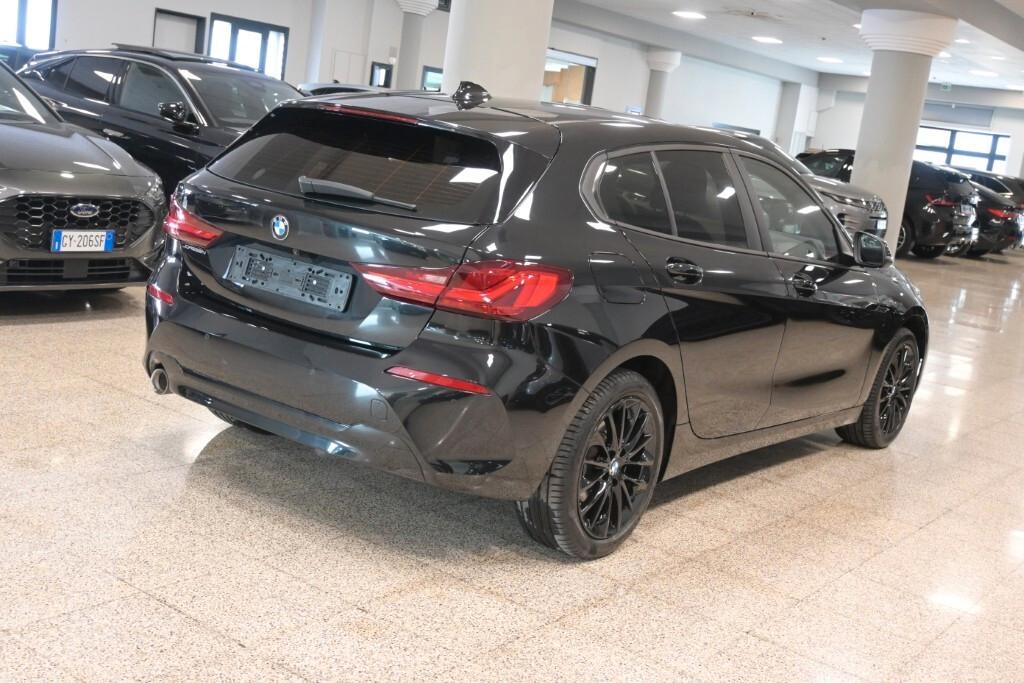 BMW 116D 115CV STEPTRONIC BUSINESS ADVANTAGE ( FARI LED - BMW DIGITAL COCKPIT - NAVI - MIRROR - PARK ASSISTANT - TELECAMERA POST. - CERCHI 17 )