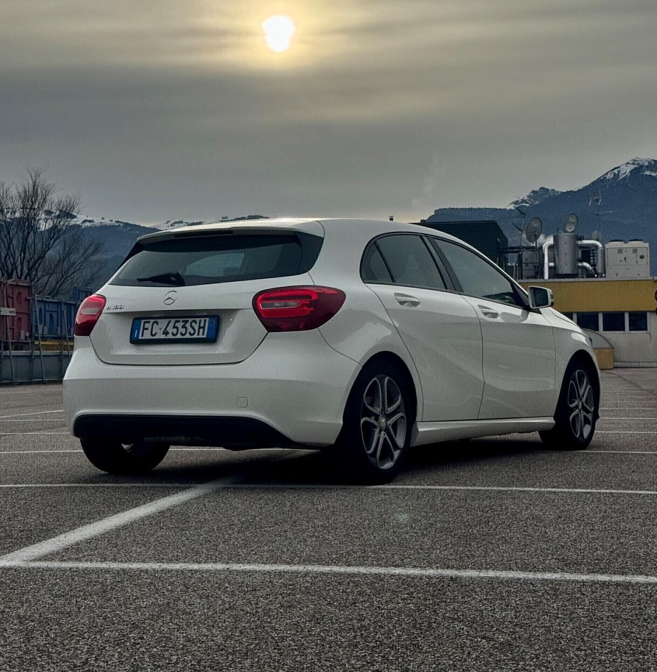 Mercedes-benz A 180 Premium SOLO 84.000km