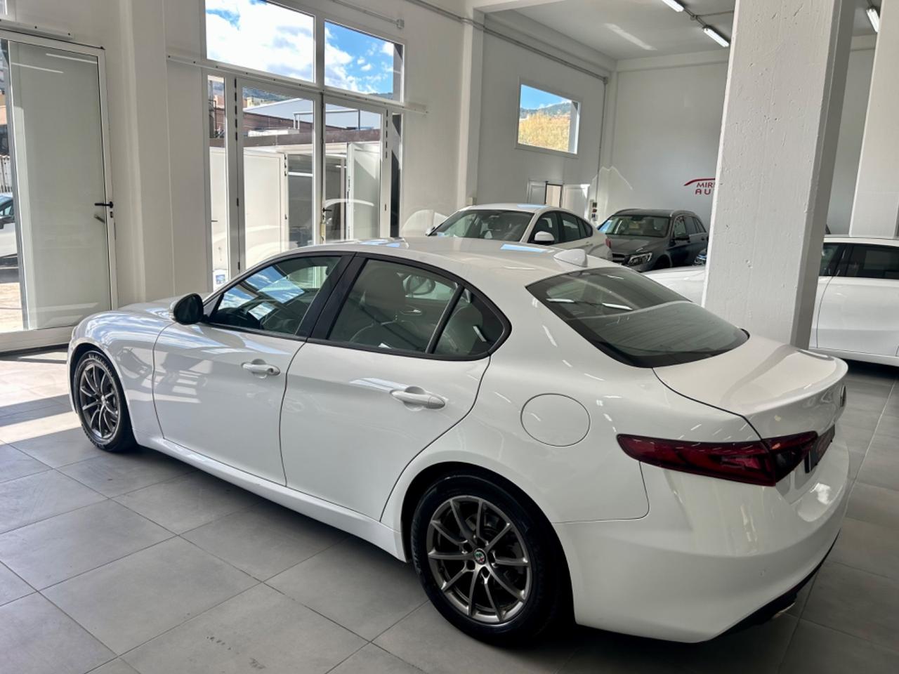 Alfa Romeo Giulia 2.2 180 CV AT8 Super FINANZIABILE