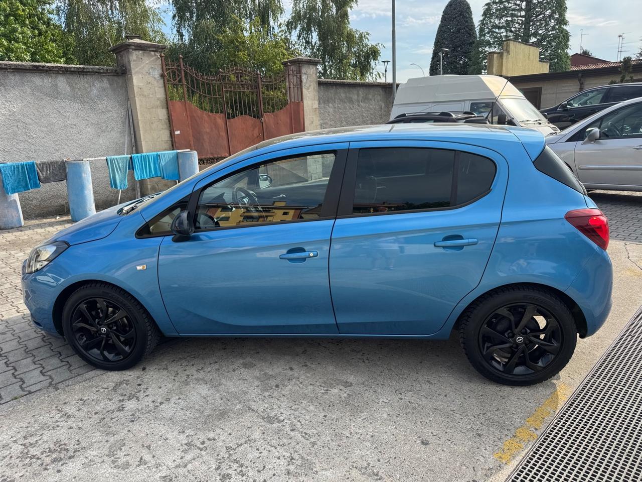 Opel Corsa 1.2 5 porte Innovation neopatentati