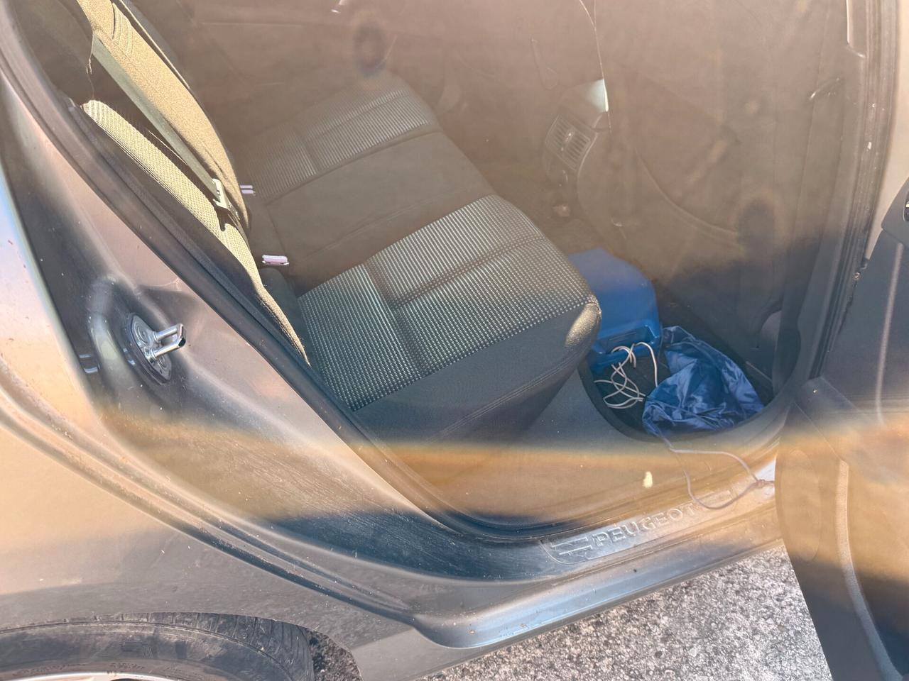Peugeot 407 HDI Gancio traino 16 quintali