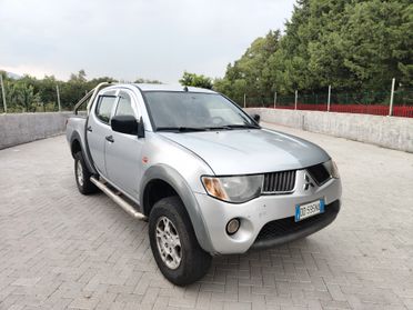 Mitsubishi L200 Mitsubishi L 200 2.5 DI-D/136CV doppia cabina