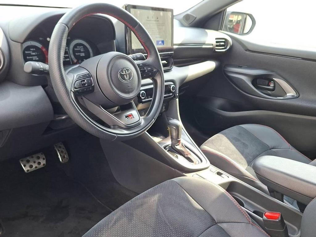 Toyota Yaris 1.5 Hybrid 130 GR Sport E-CVT