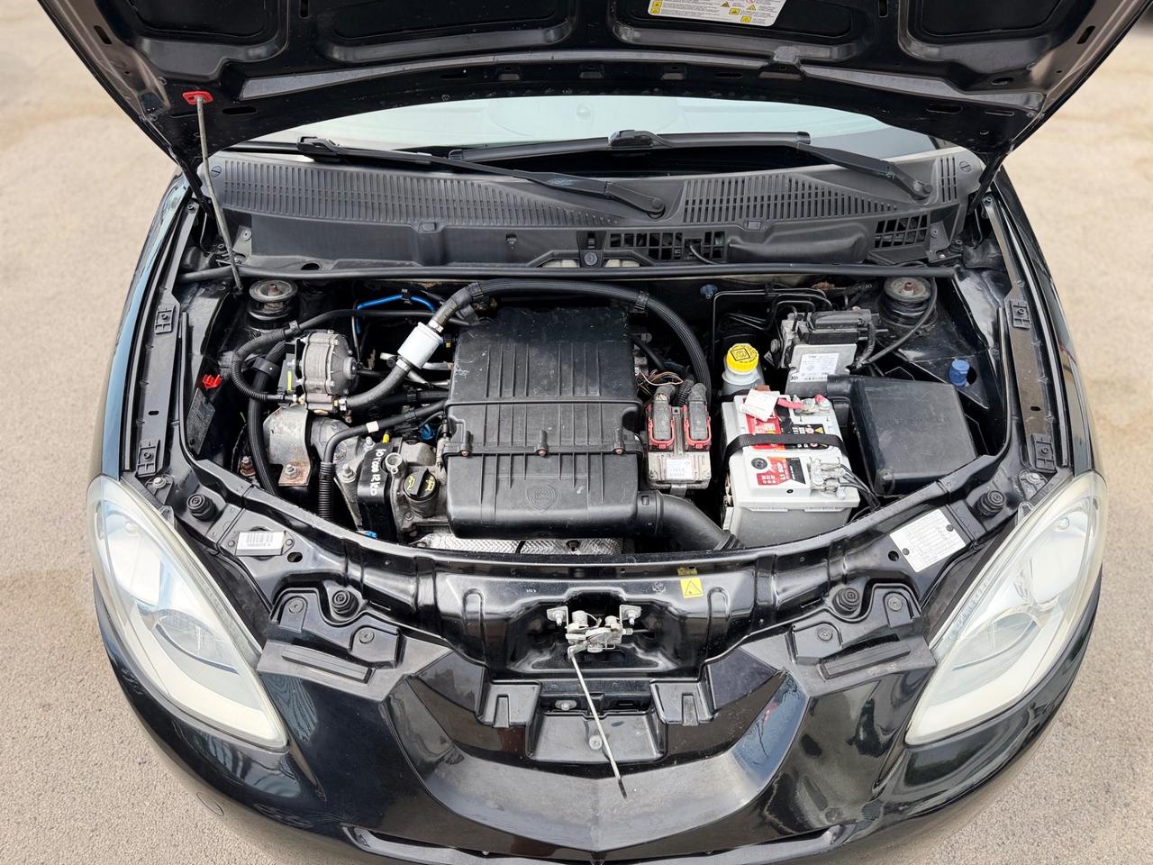 Lancia Ypsilon 1.4 Oro Ecochic GPL