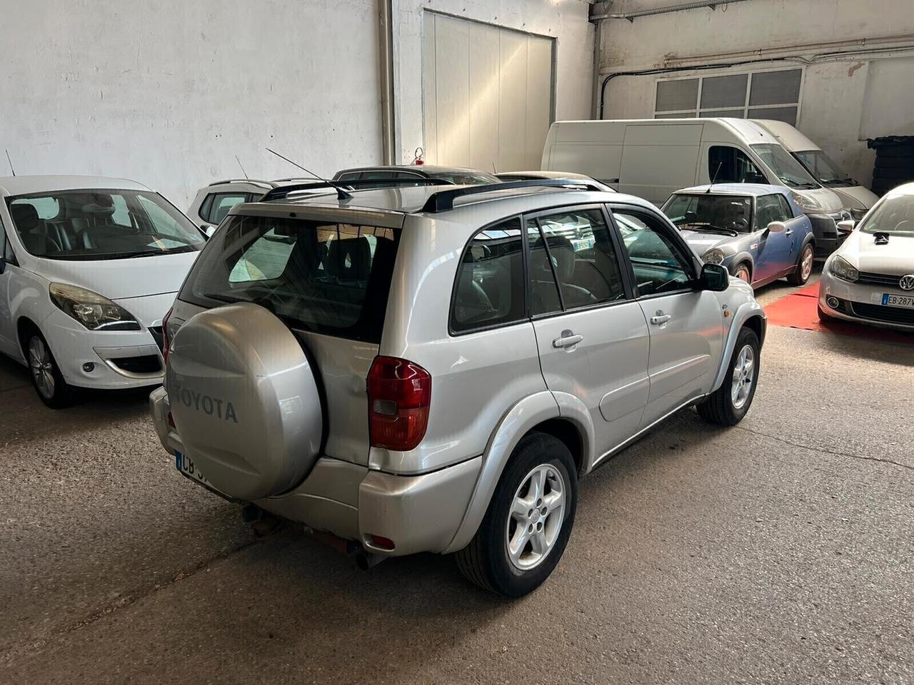 Toyota RAV 4 2,0-D-4d-2001