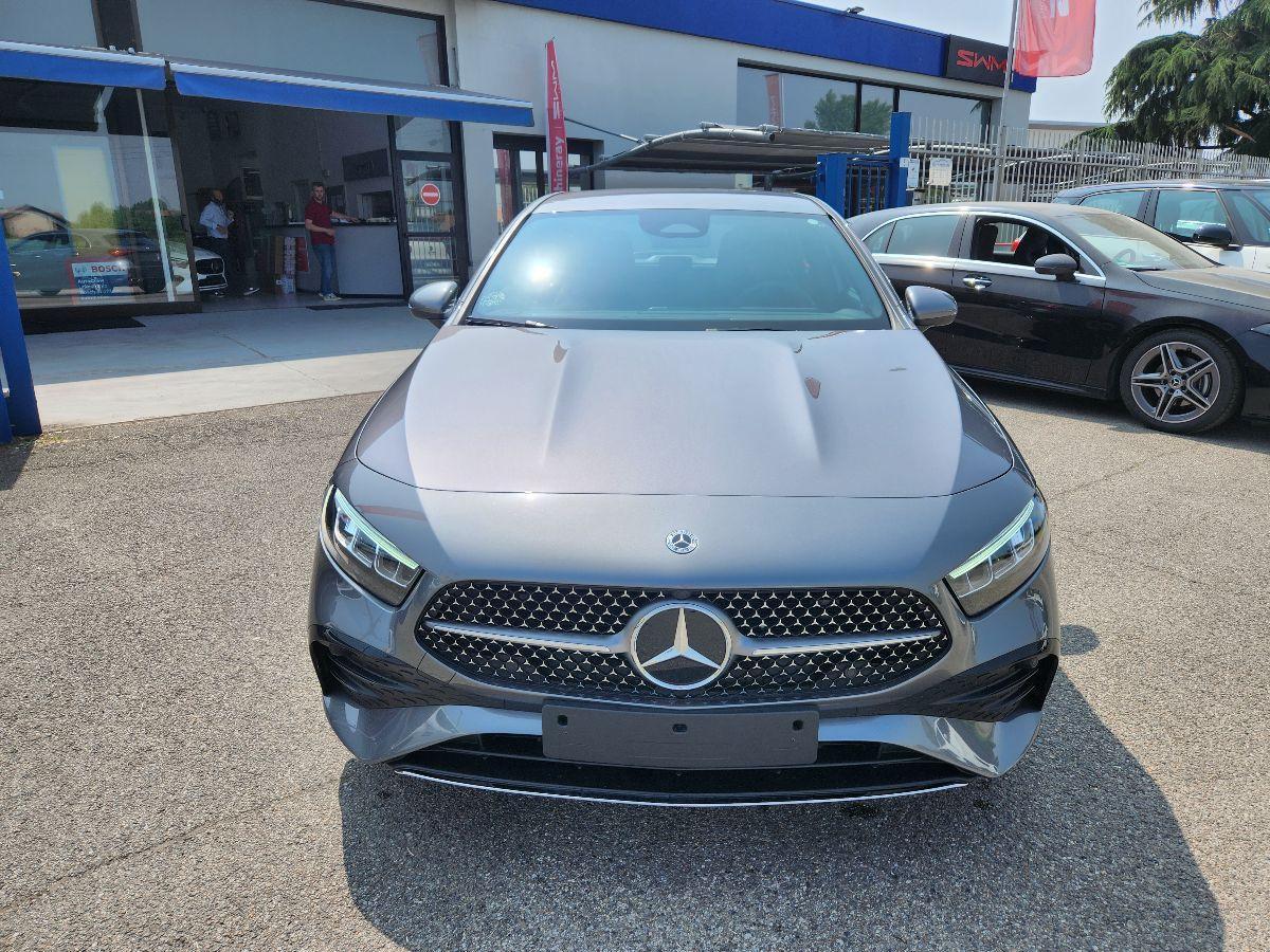 MERCEDES Classe A 180 Automatic Premium AMG MILD HYBRID