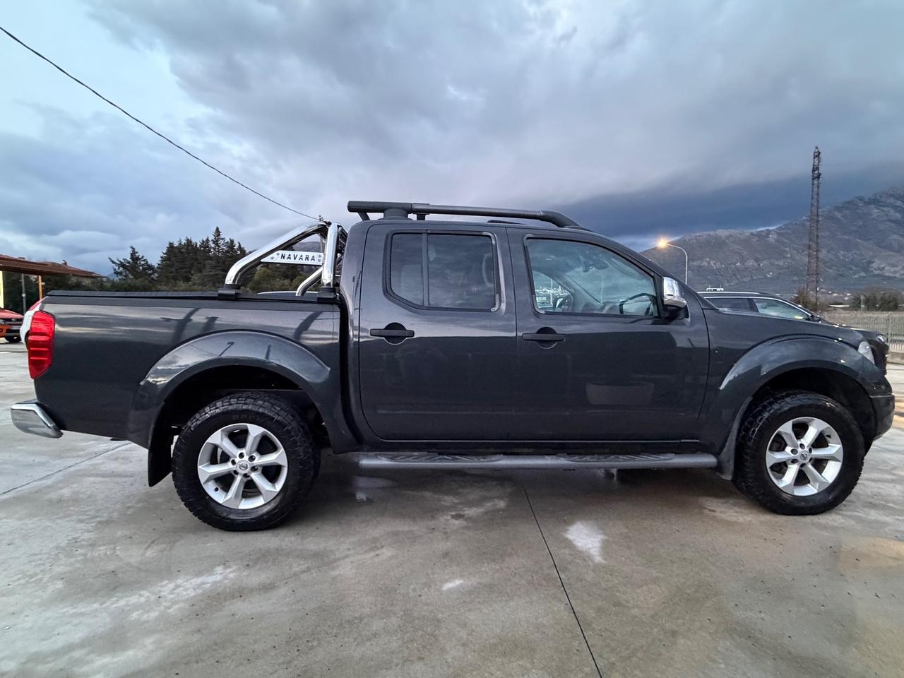 Nissan Navara 2.5 dCi 4 porte Double Cab LE