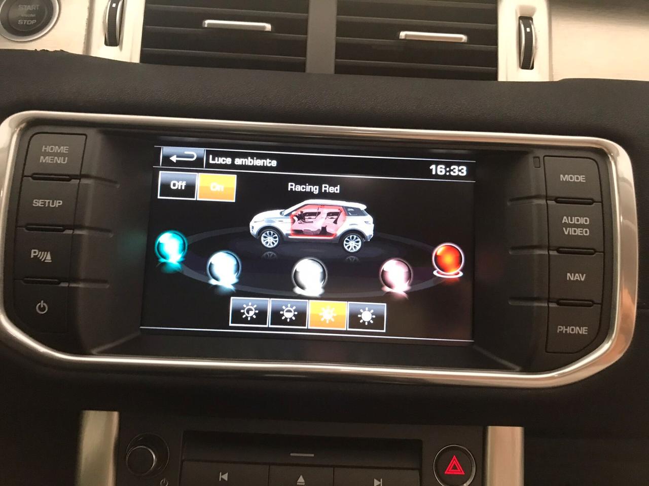 Land Rover Evoque 2.2 TD4 5p. PRESTIGE PANORAMICO