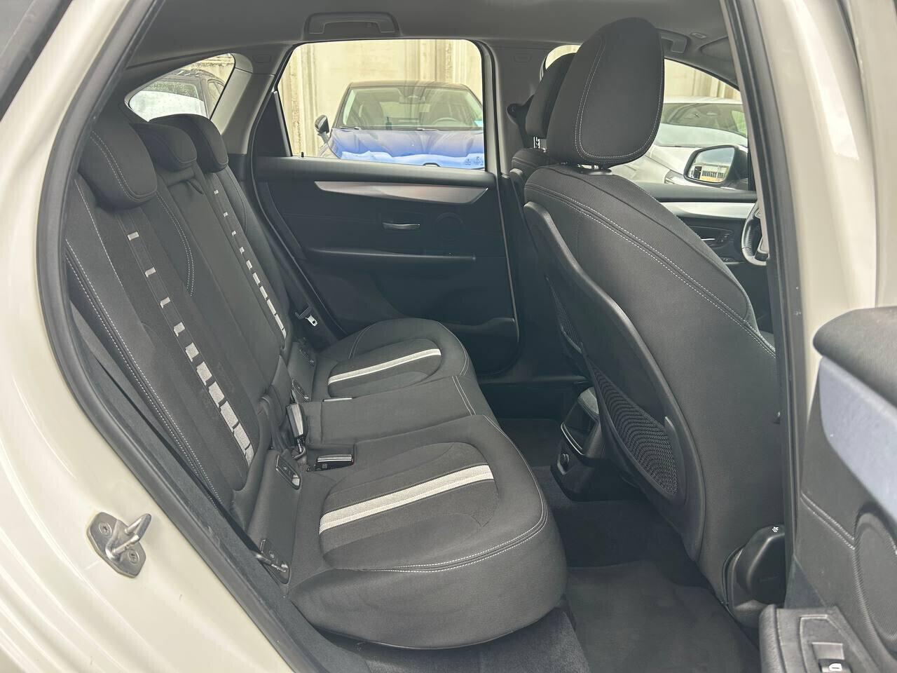 Bmw 216 218d Active Tourer Advantage