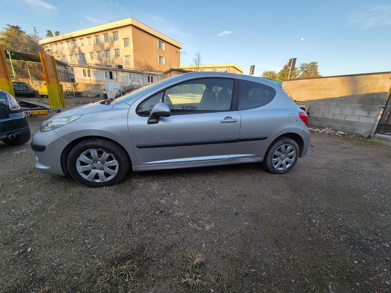 Peugeot 207 1.4 8V 75CV 5p. X Line ECO GPL