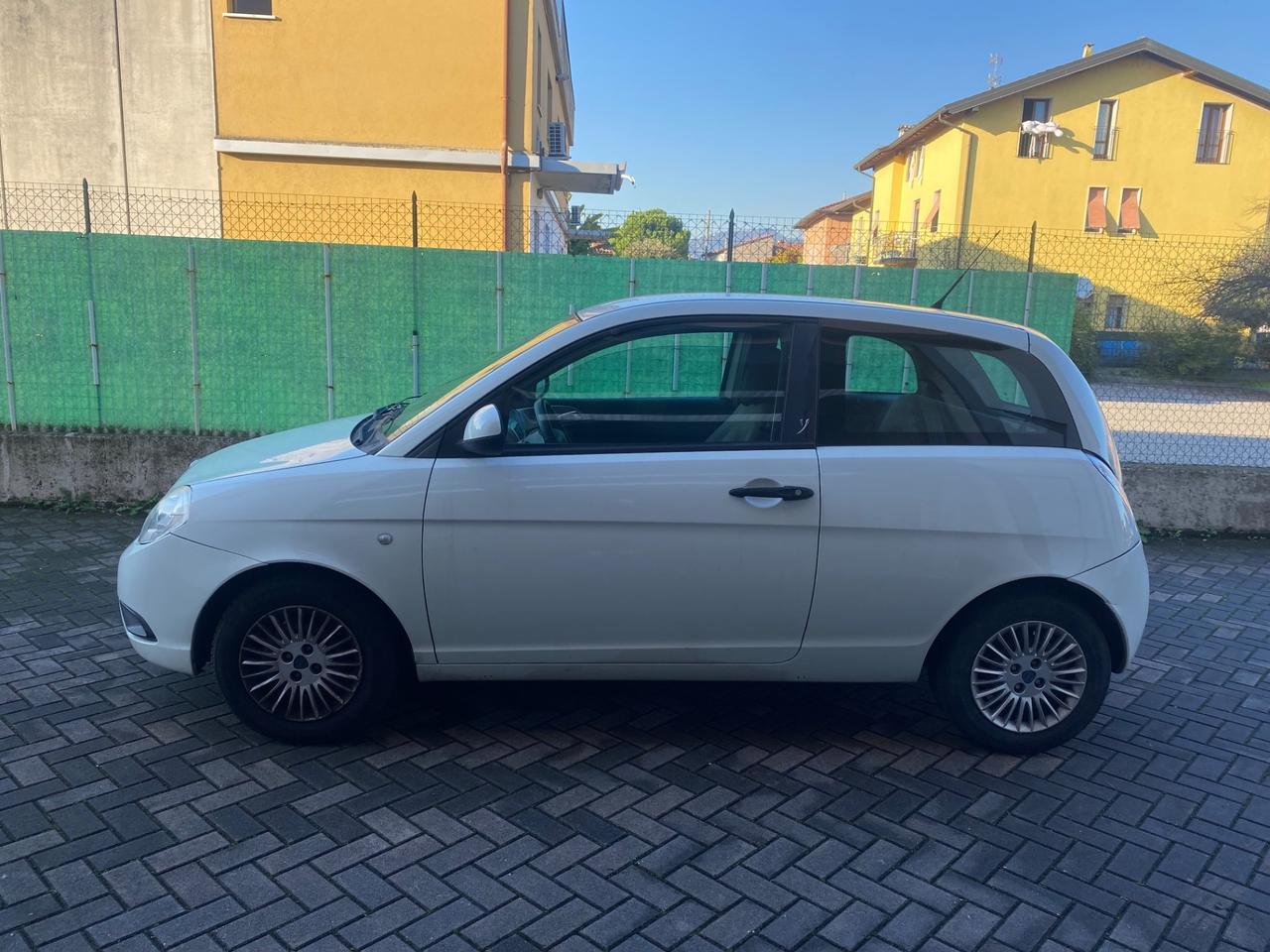 Lancia Ypsilon 1.4 Platinum Ecochic GPL