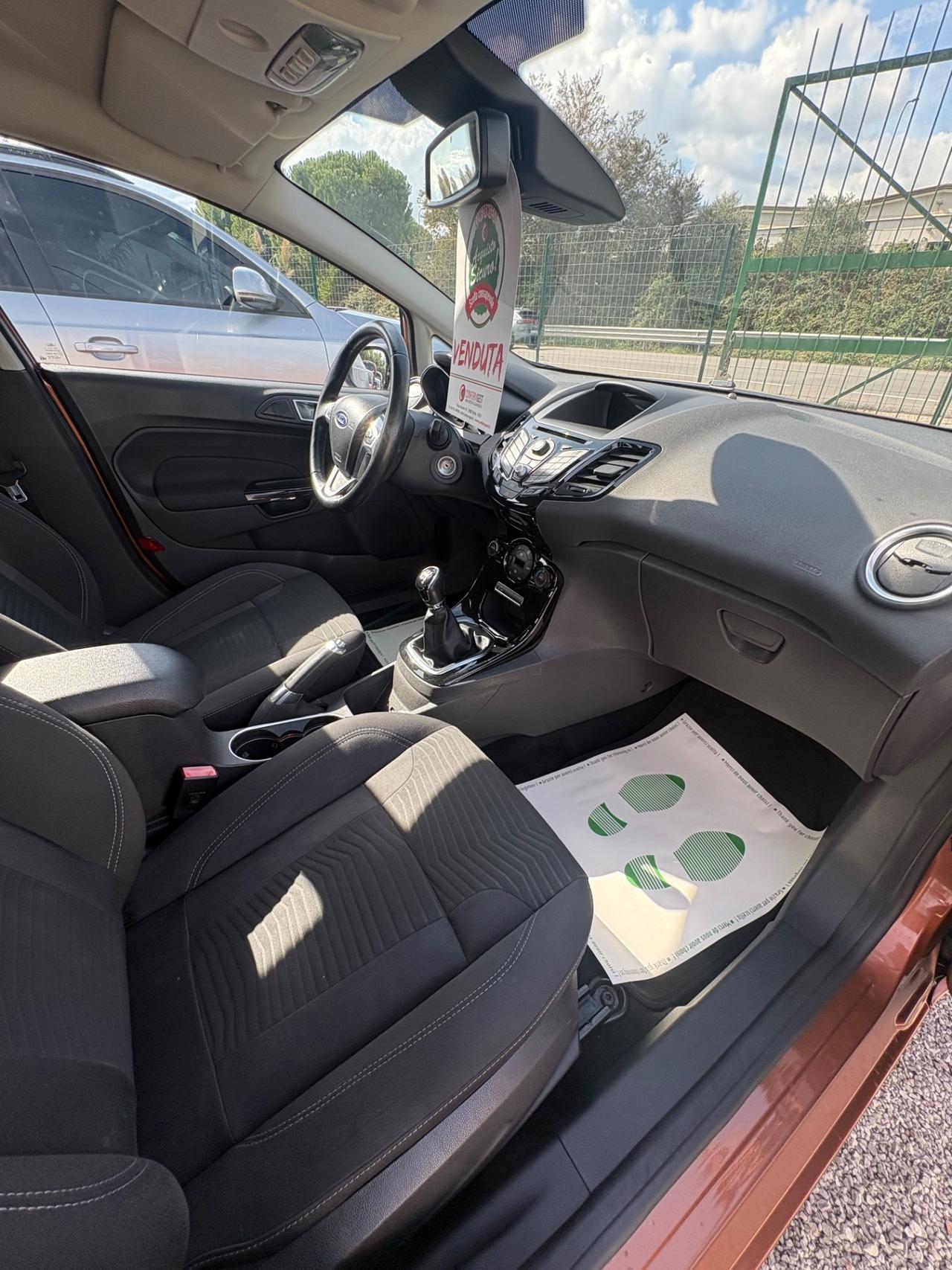 Ford Fiesta 1.0 EcoBoost 100CV 5 porte Powershift Titanium