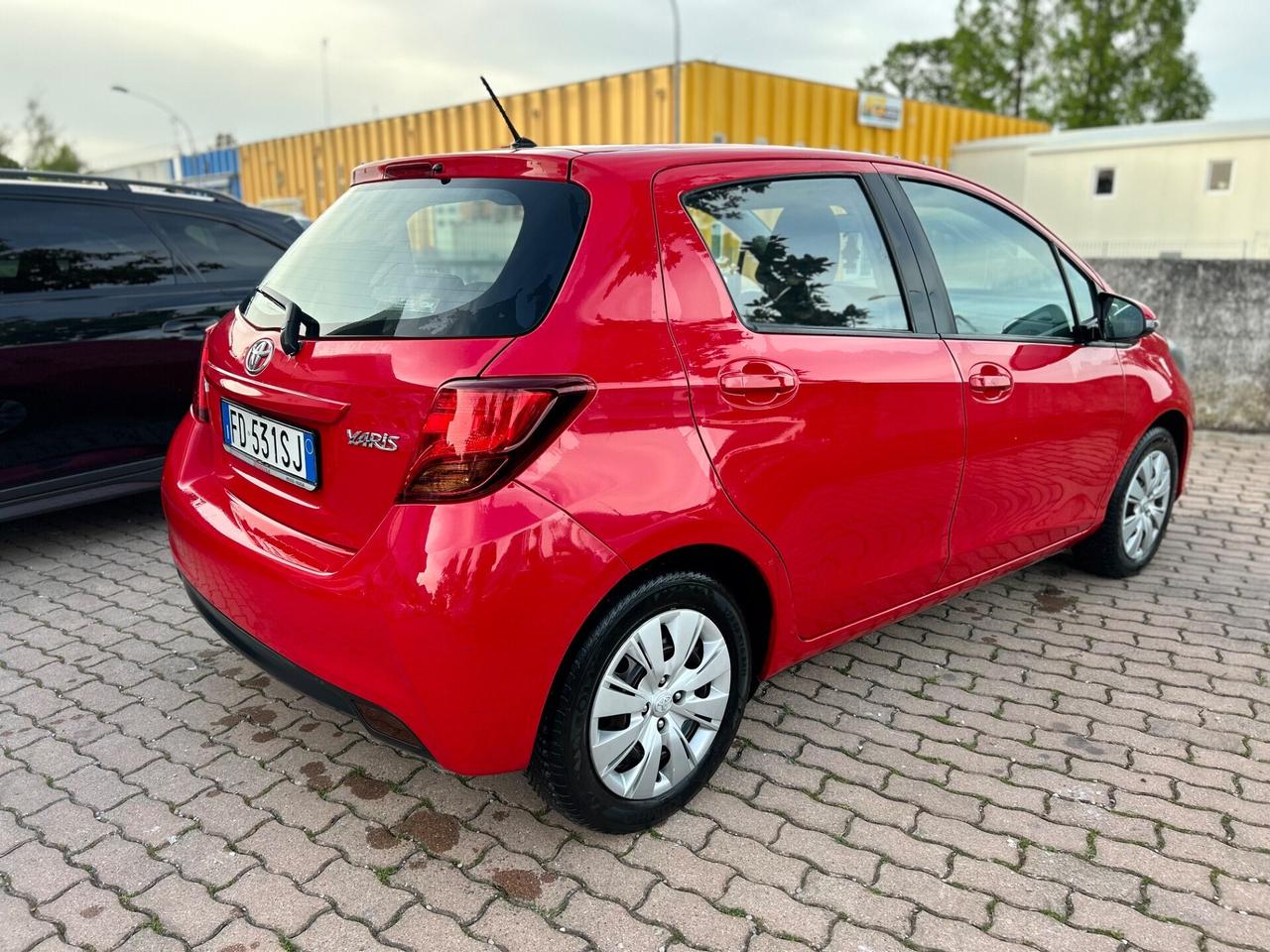 Toyota Yaris 1.0 5 porte Lounge