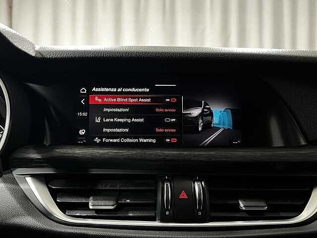 Alfa Romeo Stelvio 2.0 Turbo 200 CV AT8 Q4 Executive