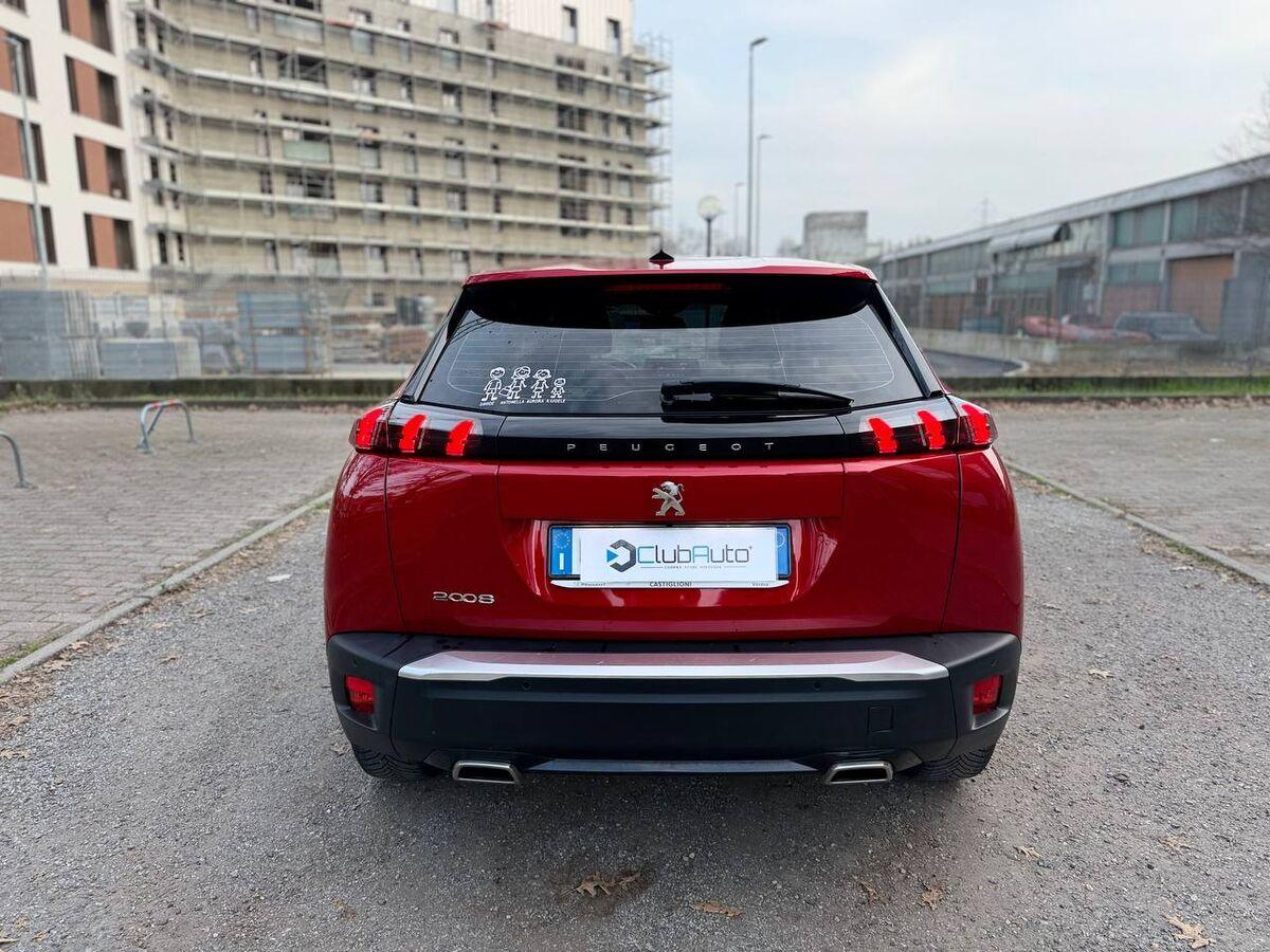 Peugeot 2008 1.2 Active s&s 130cv CINGHIA SOSTITUITA !