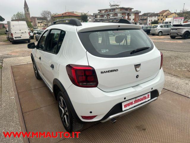 DACIA Sandero Stepway 1.5 Blue dCi 95 CV Comfort NAVIG!!!