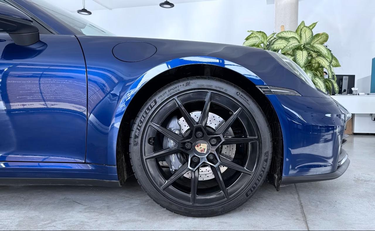 Porsche 992 3.0 Carrera 394cv Cabrio auto