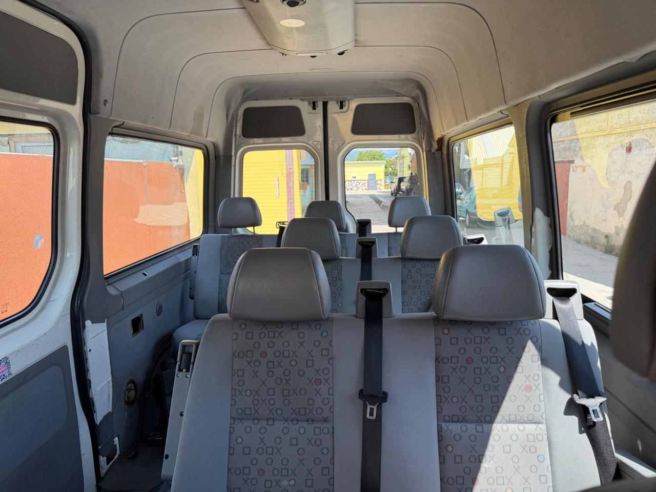 Volkswagen Crafter 9 posti con clima - 2011
